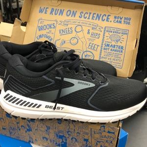 Men's Brooks Beast 20 -- Size 11.5